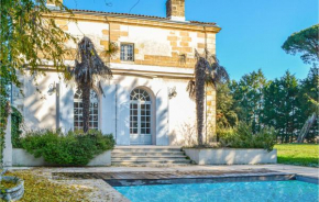 Amazing Home In Léognan With Sauna